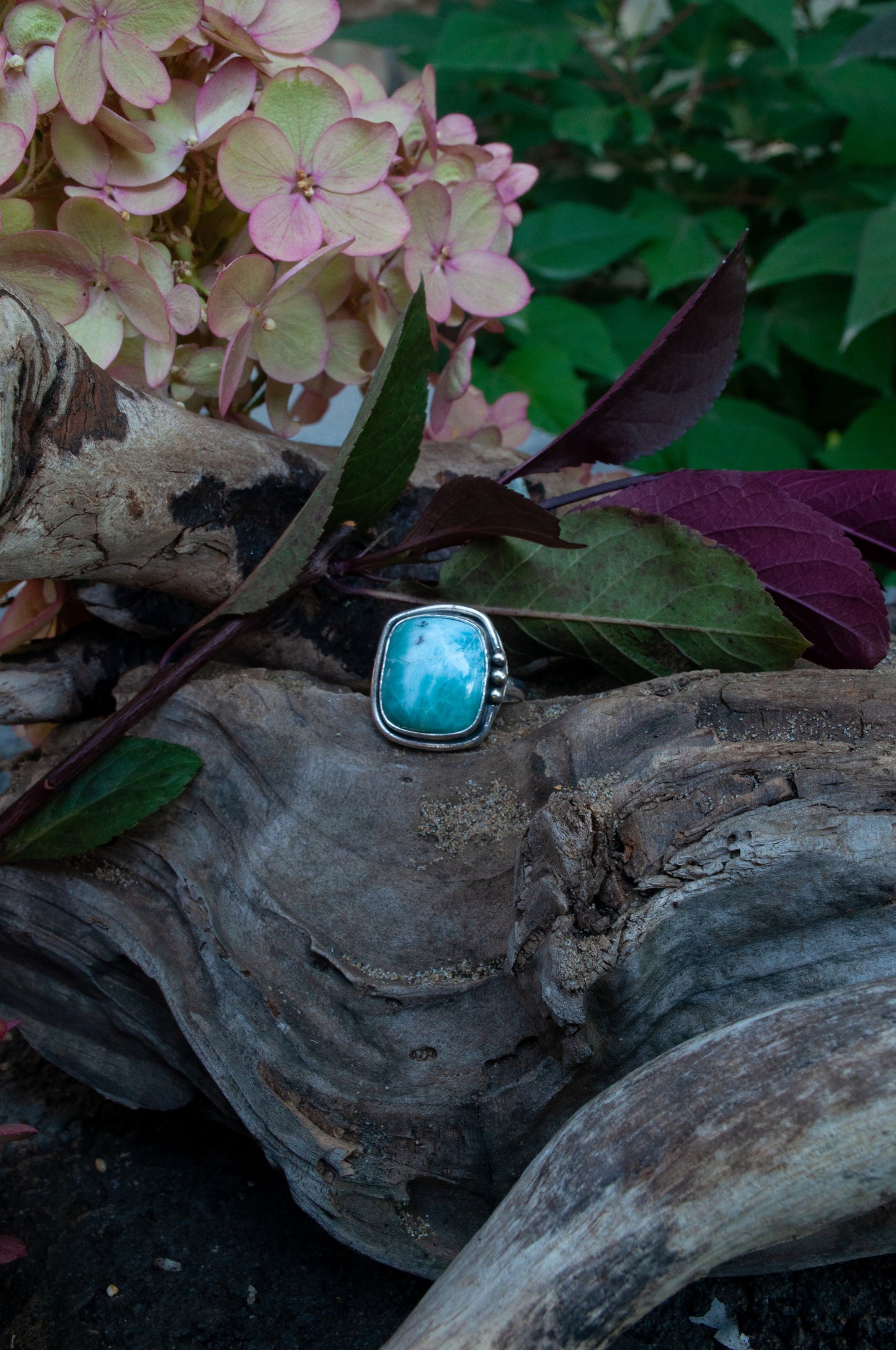 Tidal stone ring
