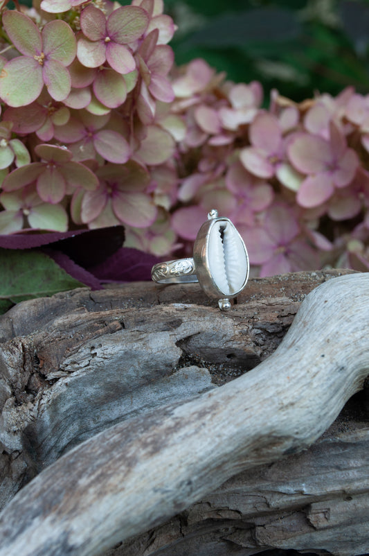Sally ring small